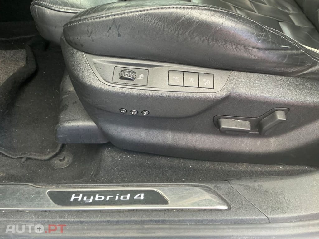 Citroen DS5 2.0 HDi Hybrid4 SportChic