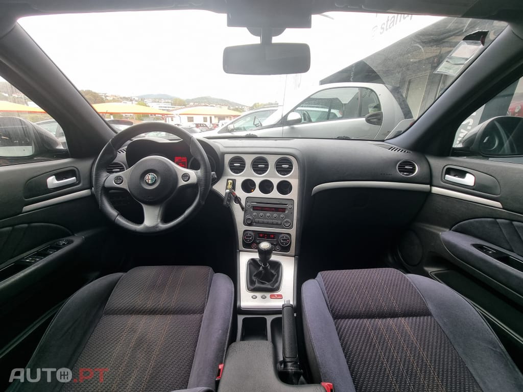 Alfa Romeo 159 Sportwagon 1.9 JTDm 16V Sportiva+