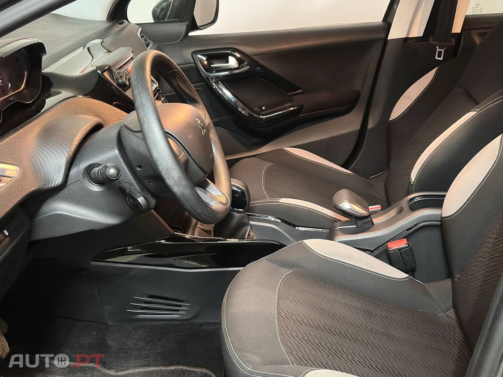 Peugeot 2008 1.2 Vti Active