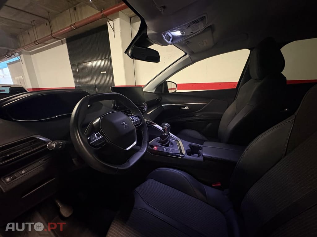 Peugeot 3008 1.5 BlueHDi Allure