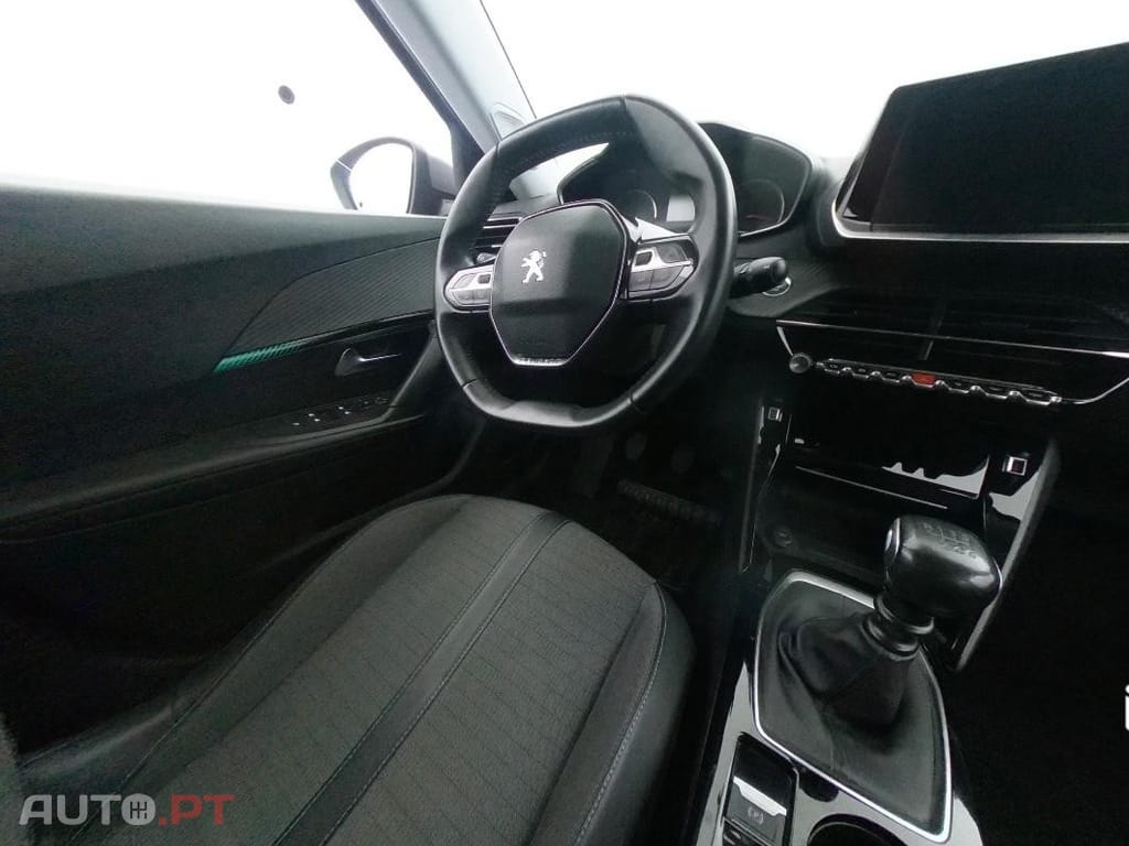 Peugeot 2008 1.2 PureTech Allure Pack