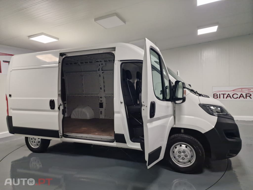 Peugeot Boxer 2.2 BlueHDi 335 L2H2 Pro GPS CAM. TRASEIRA IVA DEDUTIVEL