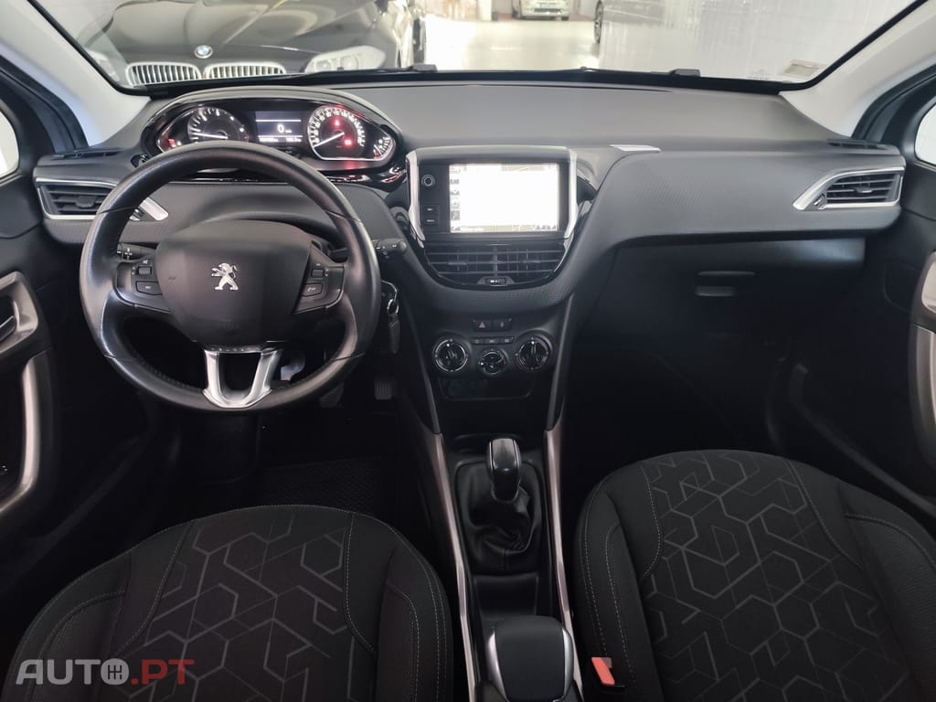 Peugeot 2008 1.6 BlueHDi Style