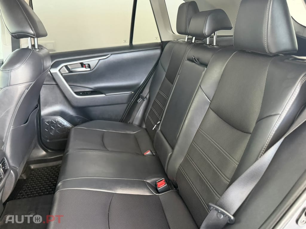 Toyota RAV4 2.5 HDF Exclusive AWD-i