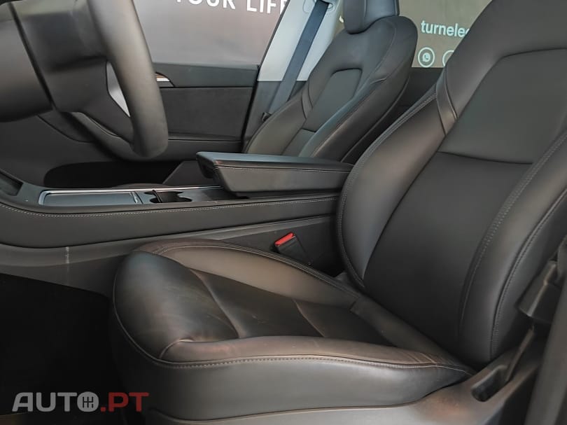 Tesla Model Y Long Range Dual Motor AWD