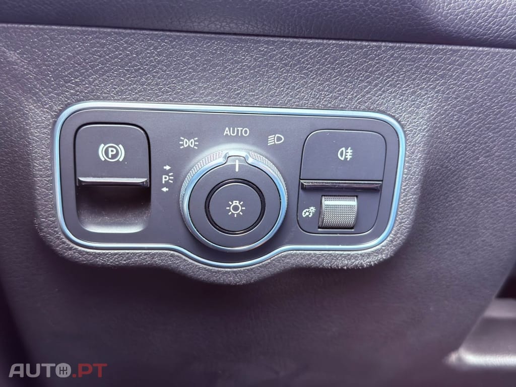 Mercedes-Benz GLB 180 d Progressive