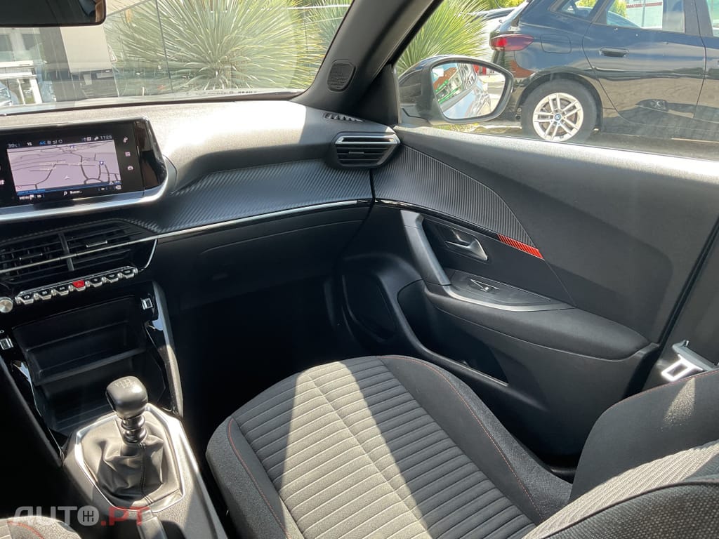 Peugeot 2008 1.2 PureTech Active