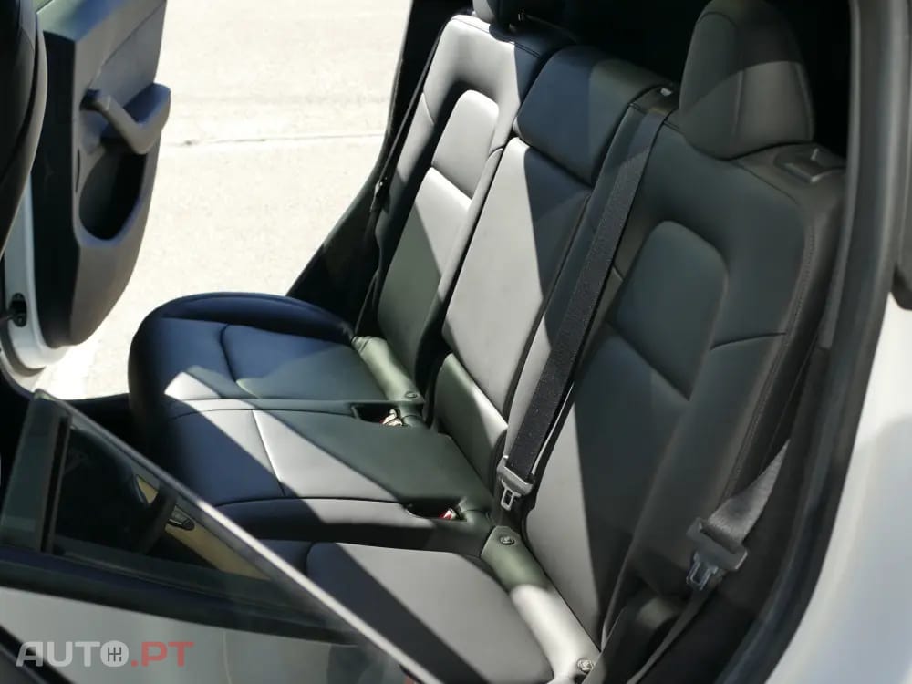 Tesla Model Y Tração Traseira