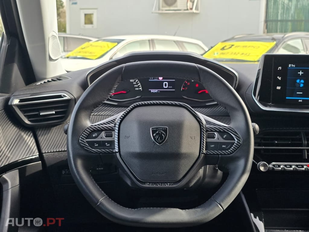 Peugeot 2008 PureTech 100 Style