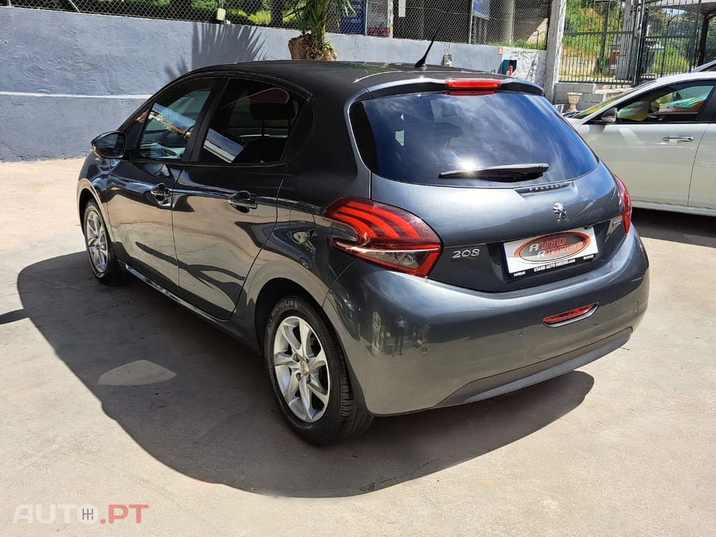 Peugeot 208 1.2 PureTech Style