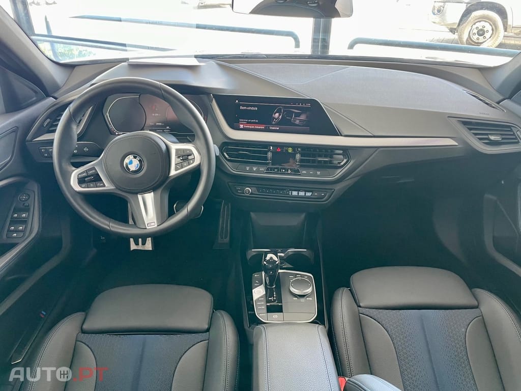 BMW 116 d Pack Desportivo M Auto