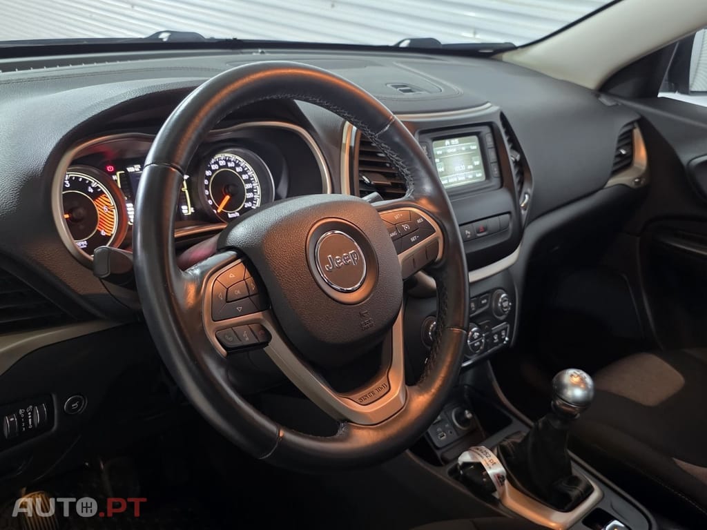 Jeep Cherokee 2.0 CRD Longitude