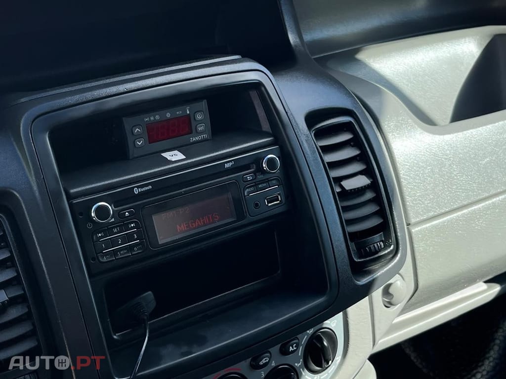 Opel Vivaro 2.0  115 CV   FRIGORIFIOCA