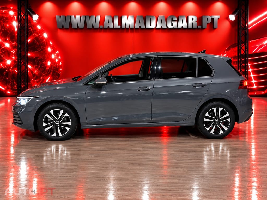 Volkswagen Golf 1.0 eTSI Life DSG
