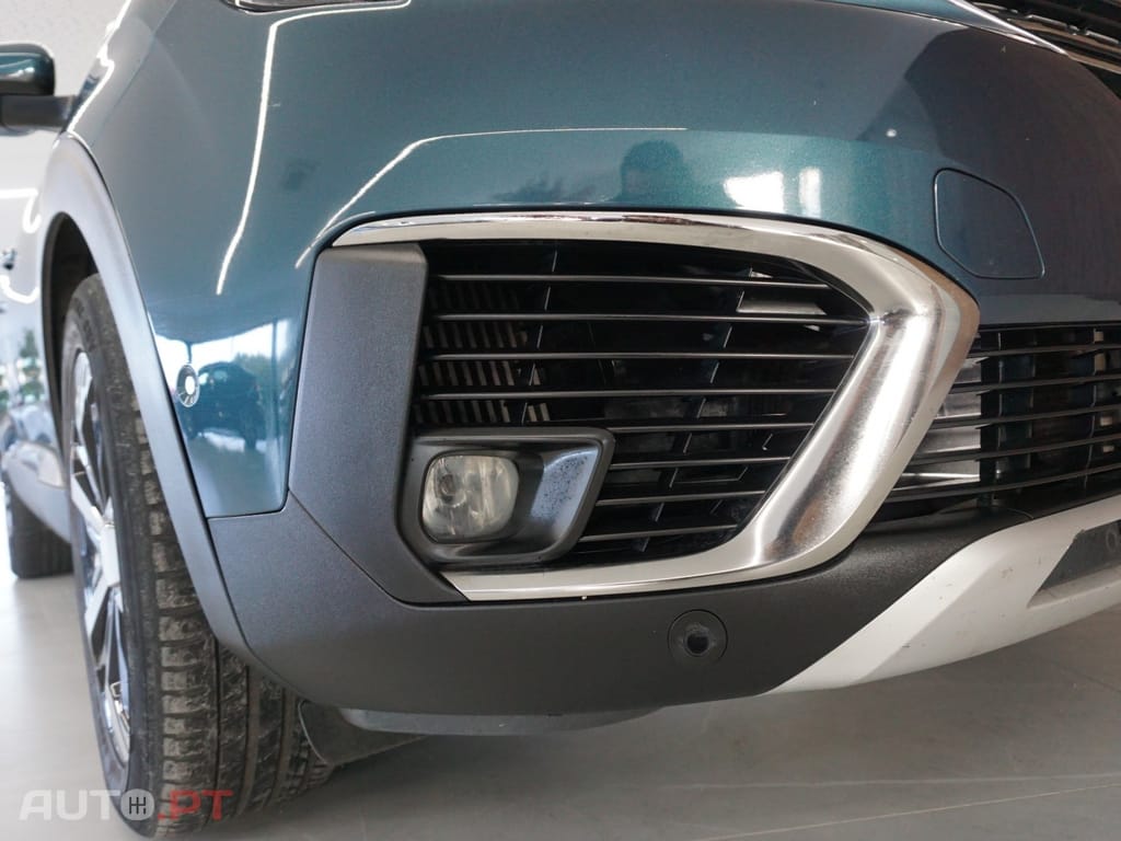 Peugeot 5008 1.2 PureTech Allure Grip Control