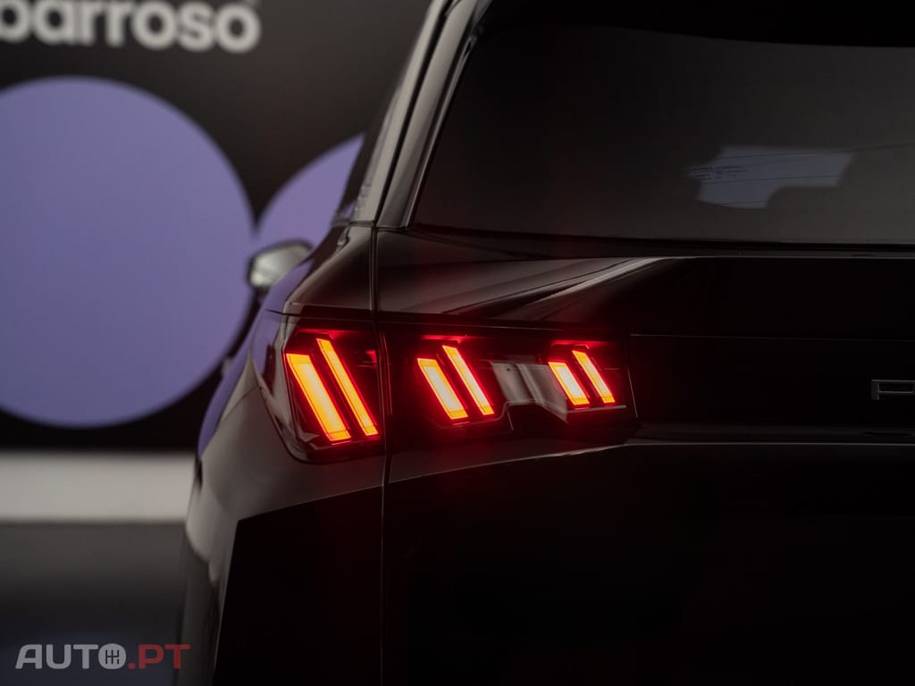 Peugeot 5008 1.2 Hybrid Allure e-DCS6