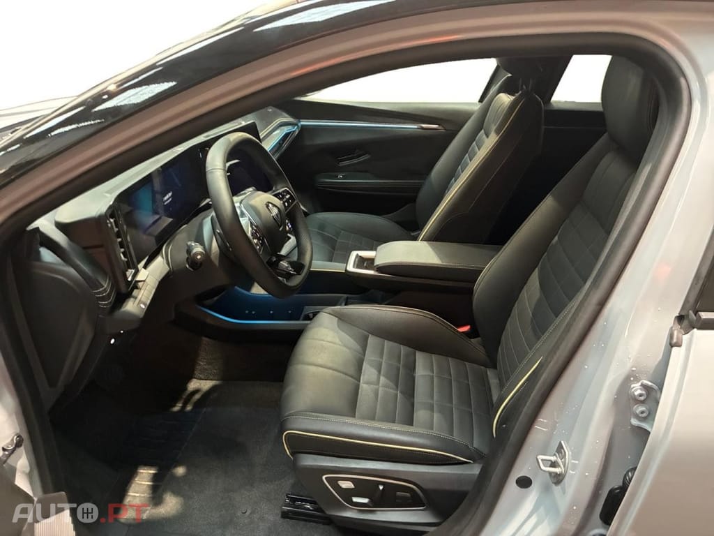 Renault Mégane E-Tech E-Tec h Confort Iconic GSR2