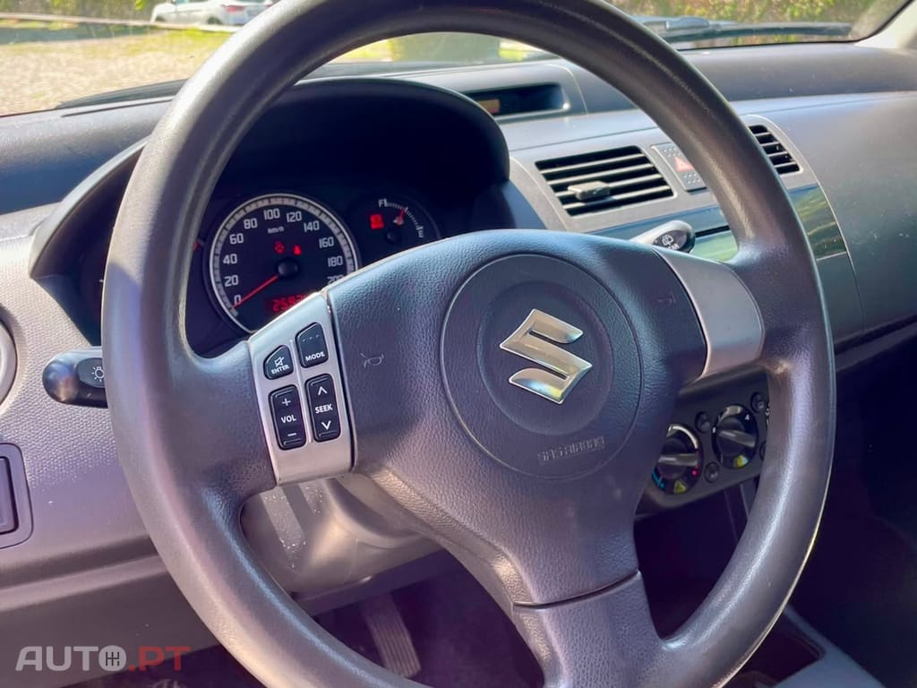 Suzuki Swift 1.3 DDiS GL
