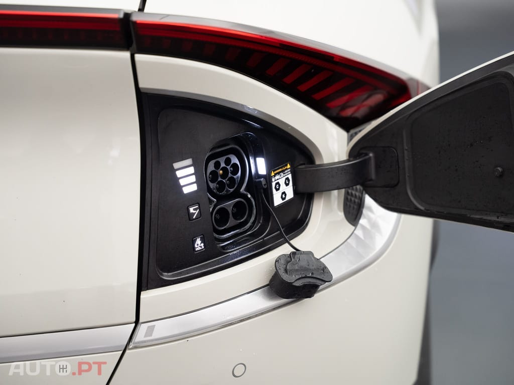 Kia EV6 77.4 kWh Tech