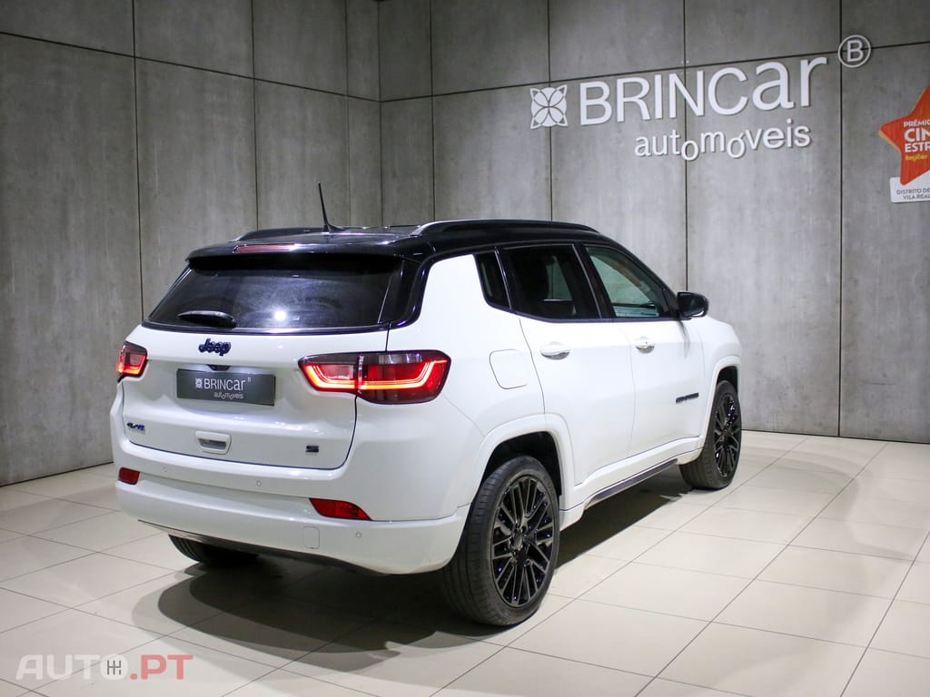 Jeep Compass 1.3 T4 4xe Auto S