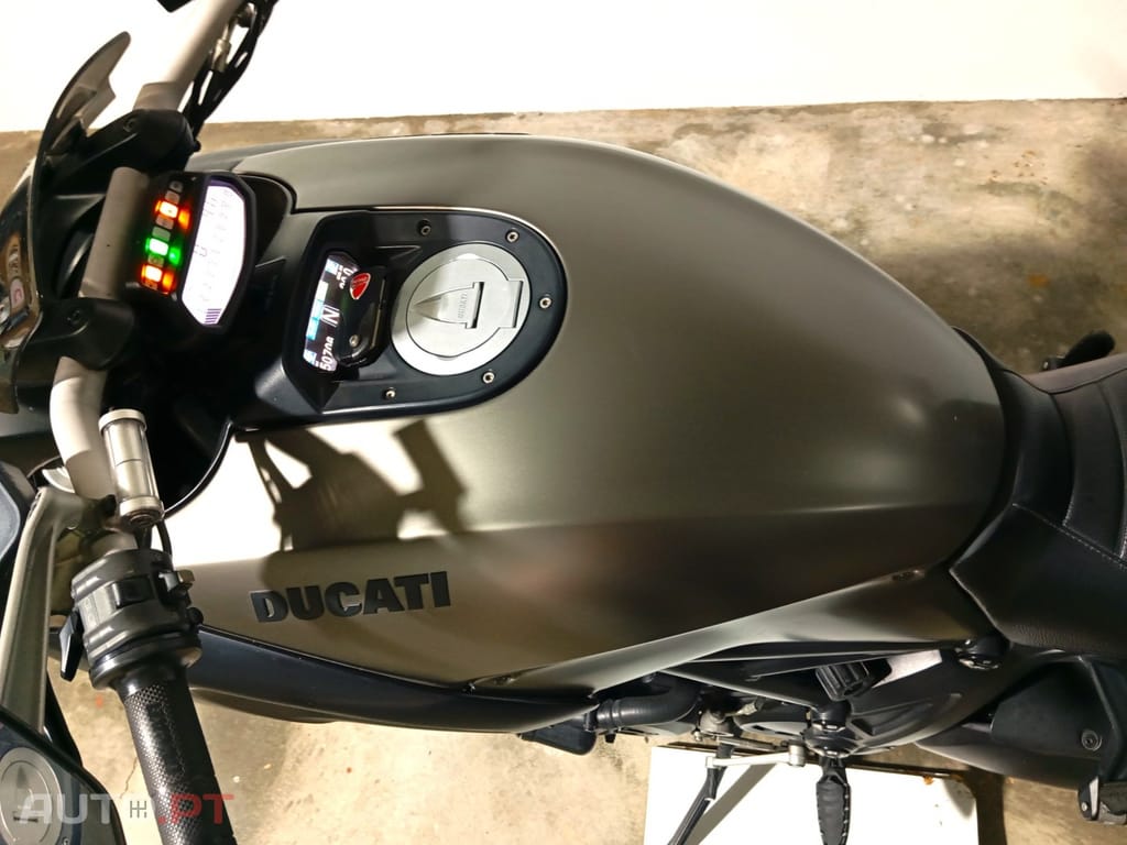 Ducati Diavel 1200 STRADA ABS