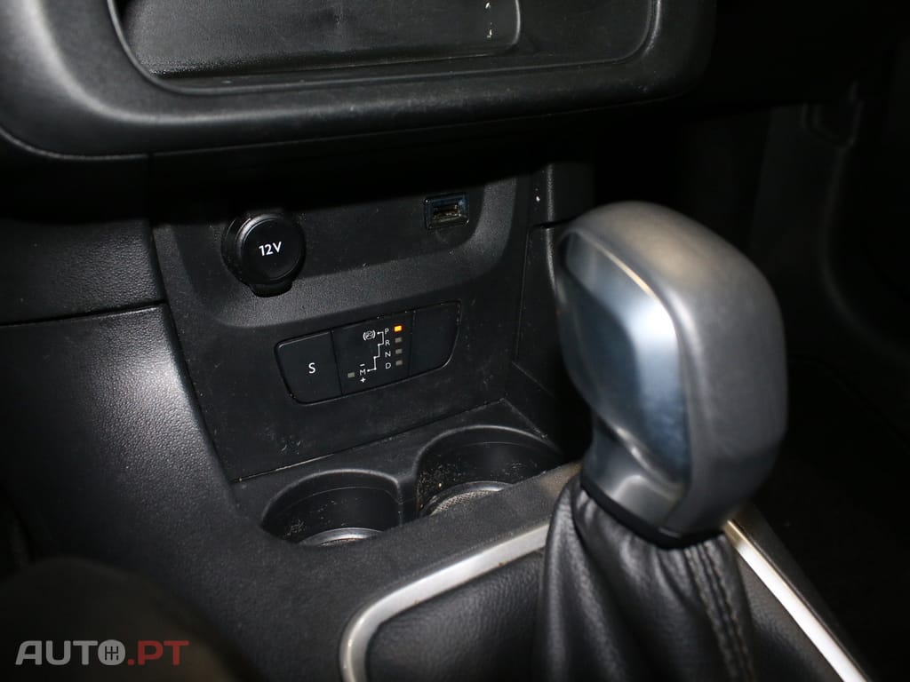 Citroen C3 1.2 PureTech Shine EAT6