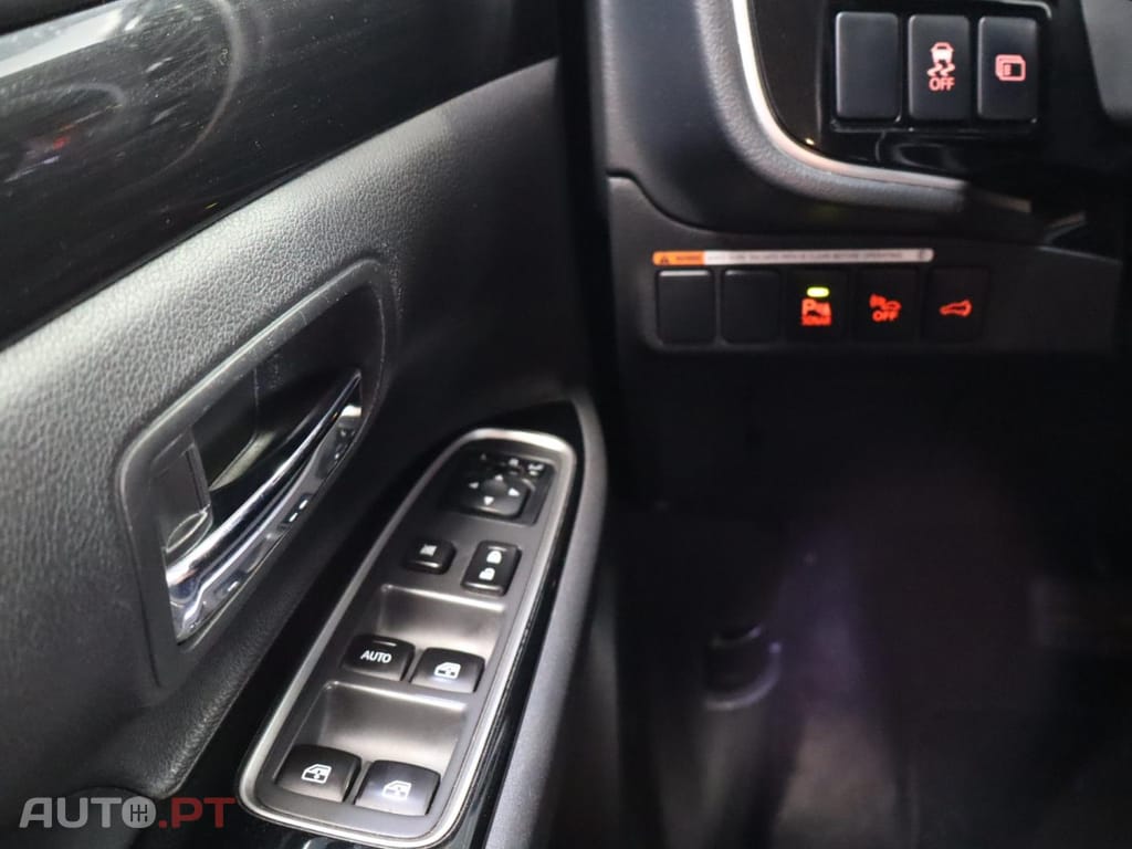 Mitsubishi Outlander 2.0 Mivec PHEV Intense Navi
