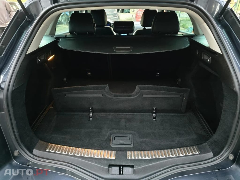 Renault Mégane 1.5 dCi Bose Edition EDC J18