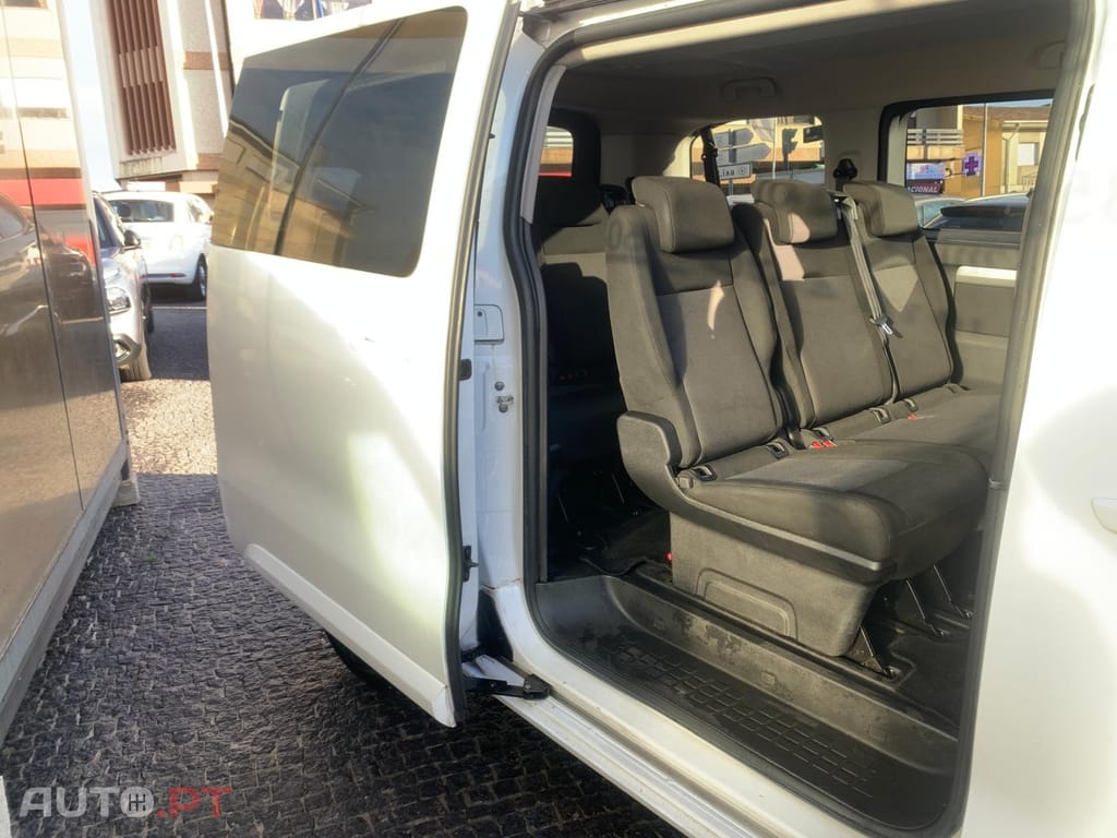 Toyota Proace 1.5 D-4D L1 Porta Traseira Basculante