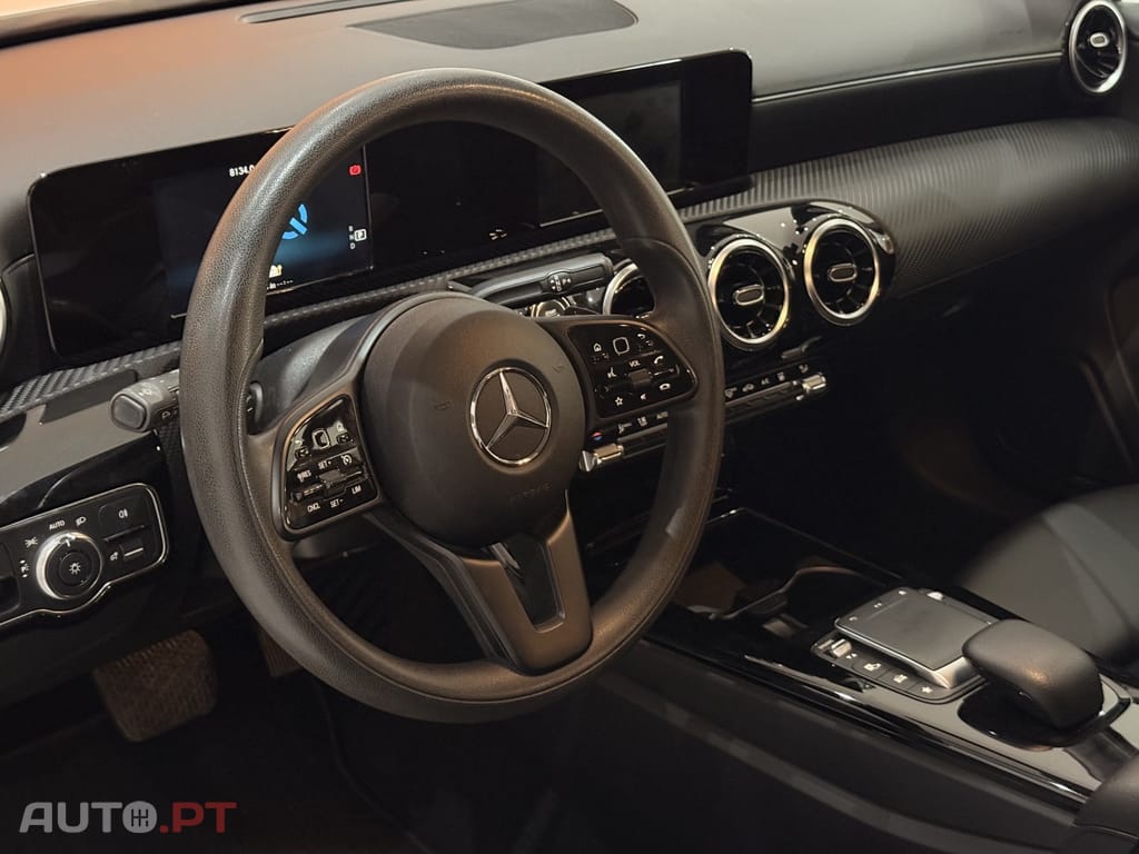 Mercedes-Benz A 250 e