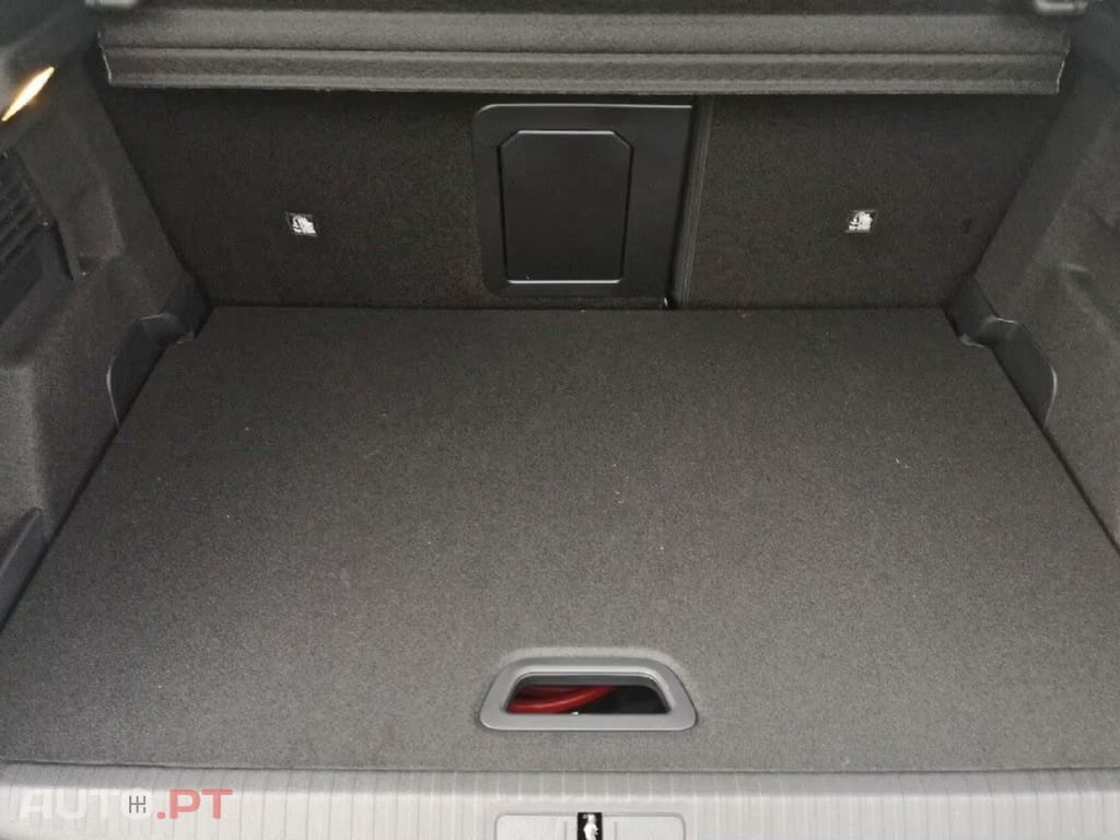 Citroen e-C4 SHINE I.V.A DEDUTIVEL 