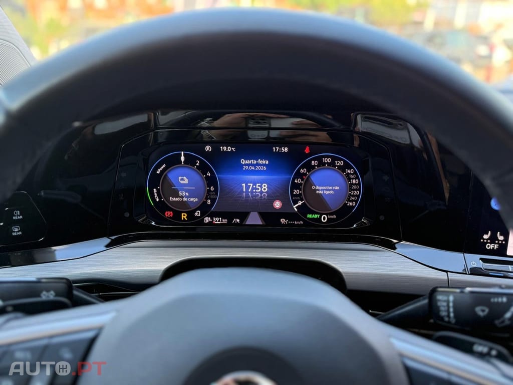 Volkswagen Golf 1.4 eHybrid OPF DSG Style