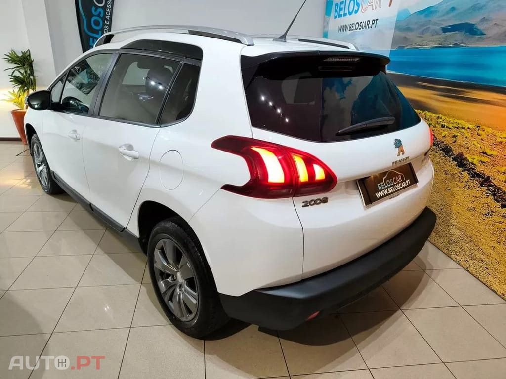 Peugeot 2008 1.2 PureTech Style