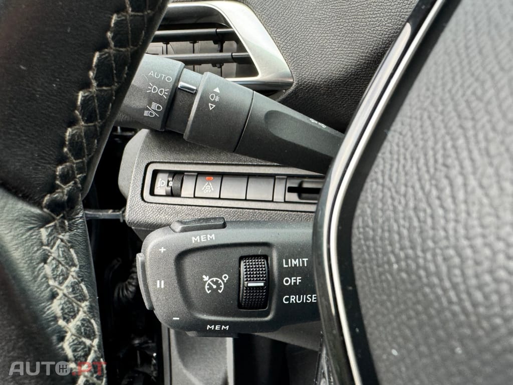 Peugeot 3008 1.5 BlueHDi Allure Pack
