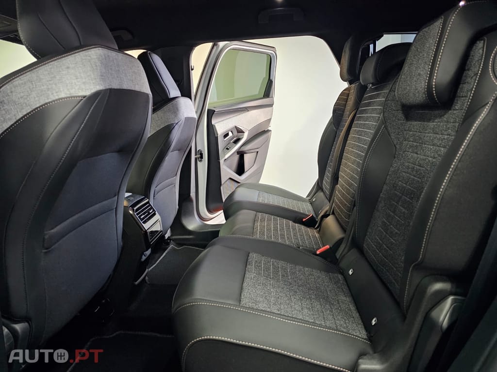 Peugeot 5008 ALLURE HYBRID E-DCS6