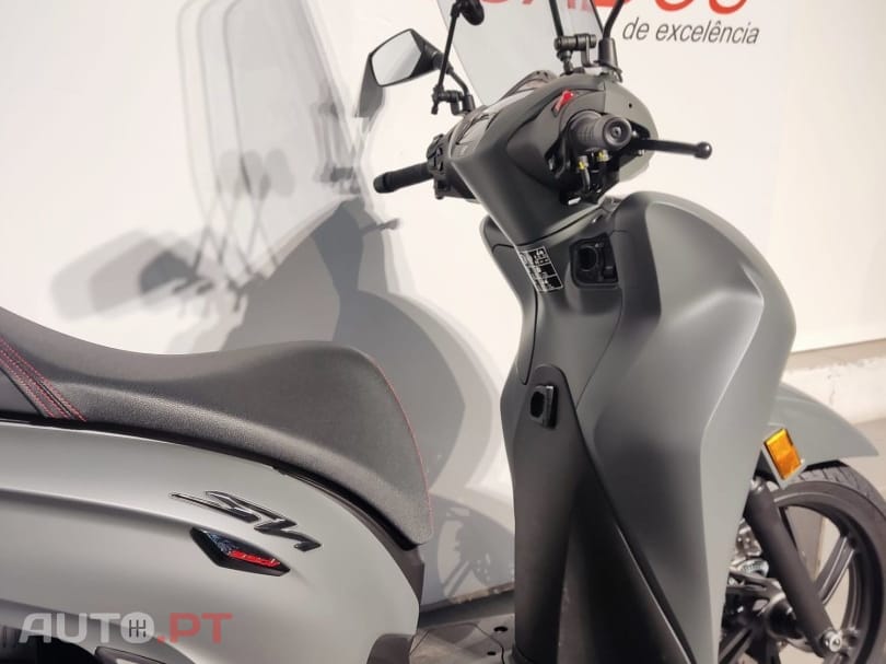 Honda SH 350 SPORT