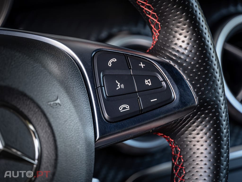 Mercedes-Benz A 180 d AMG Line