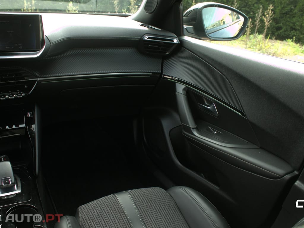 Peugeot 2008 1.5 BlueHDi GT Line EAT8