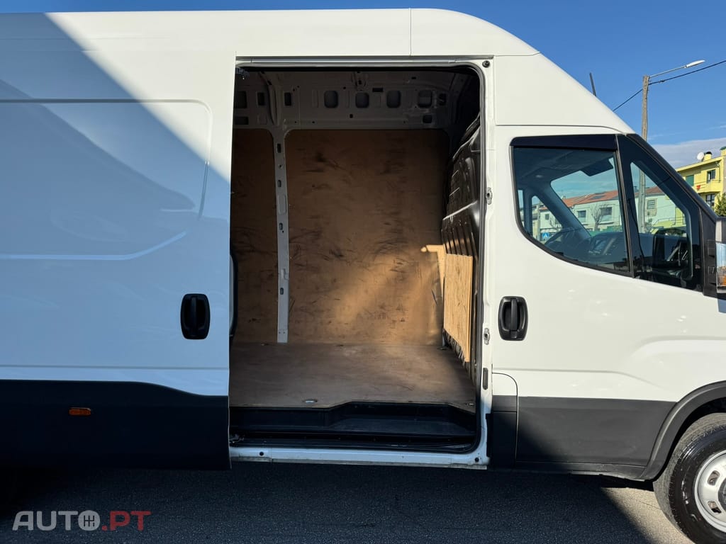Iveco Daily 2.3 35C16V 4100L 13.9m3