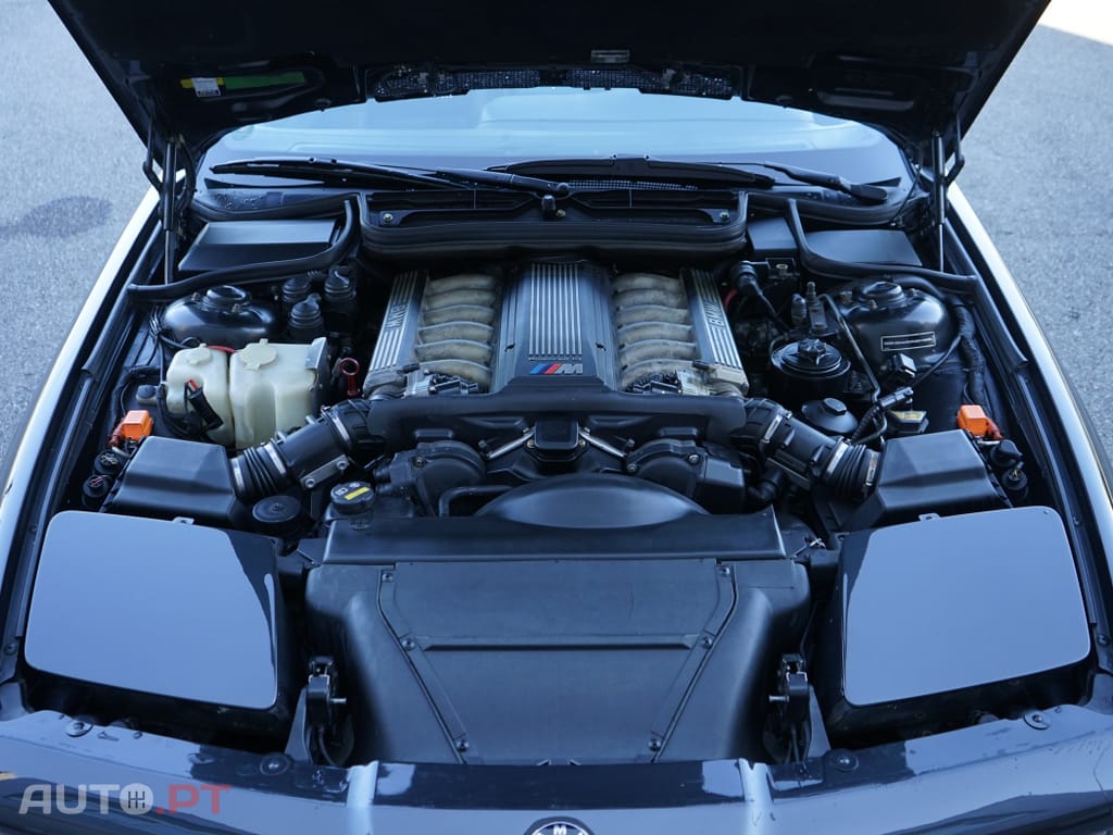 BMW 850 CSi