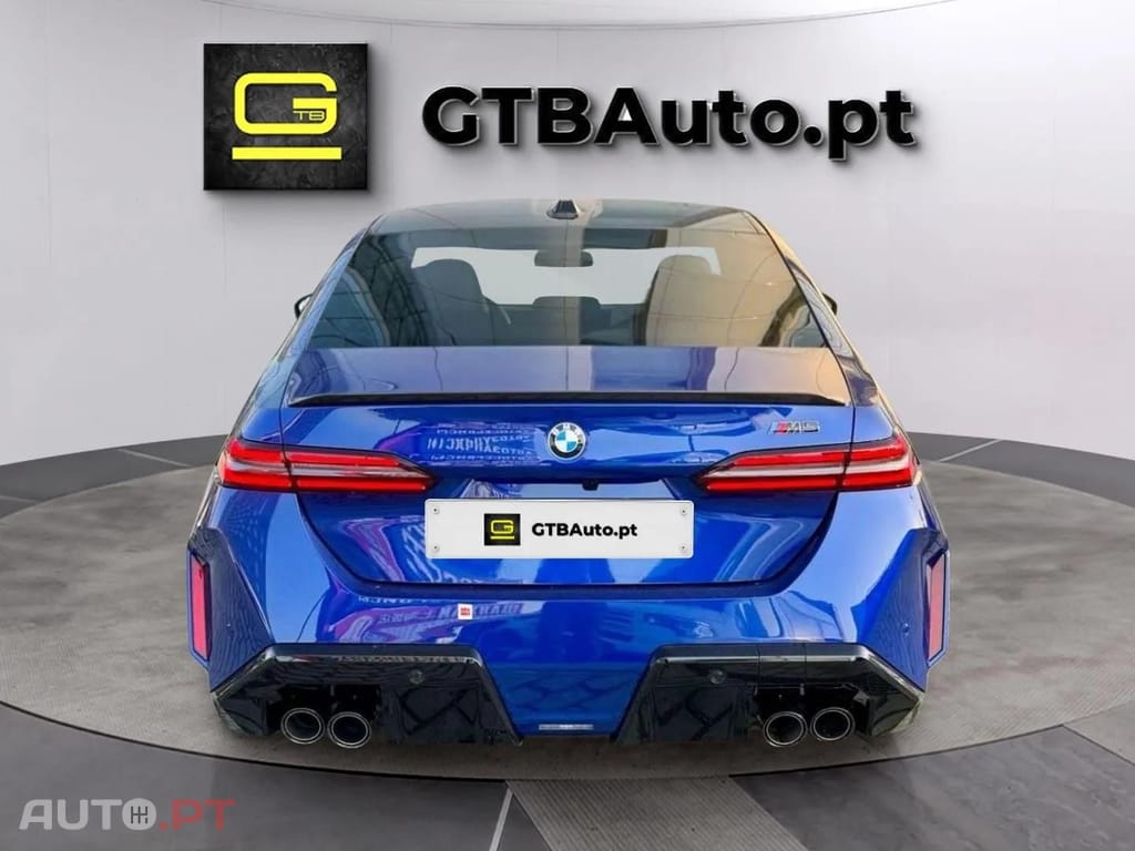 BMW M5 CARBON + CERAMIC