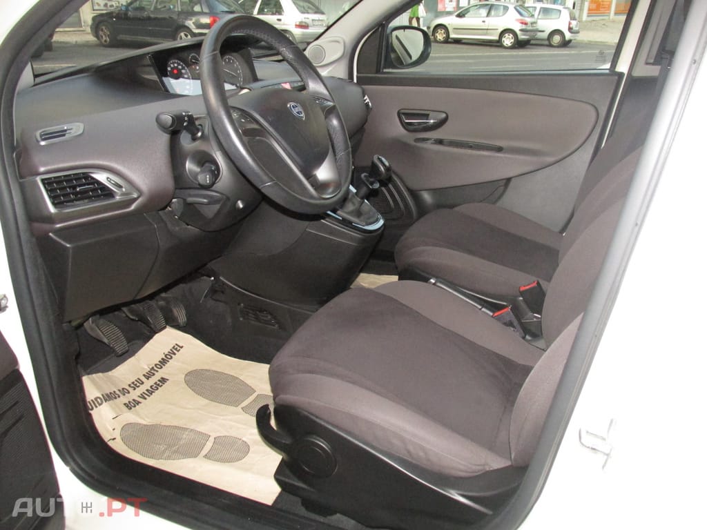 Lancia Ypsilon 1.2 S&S Platinum
