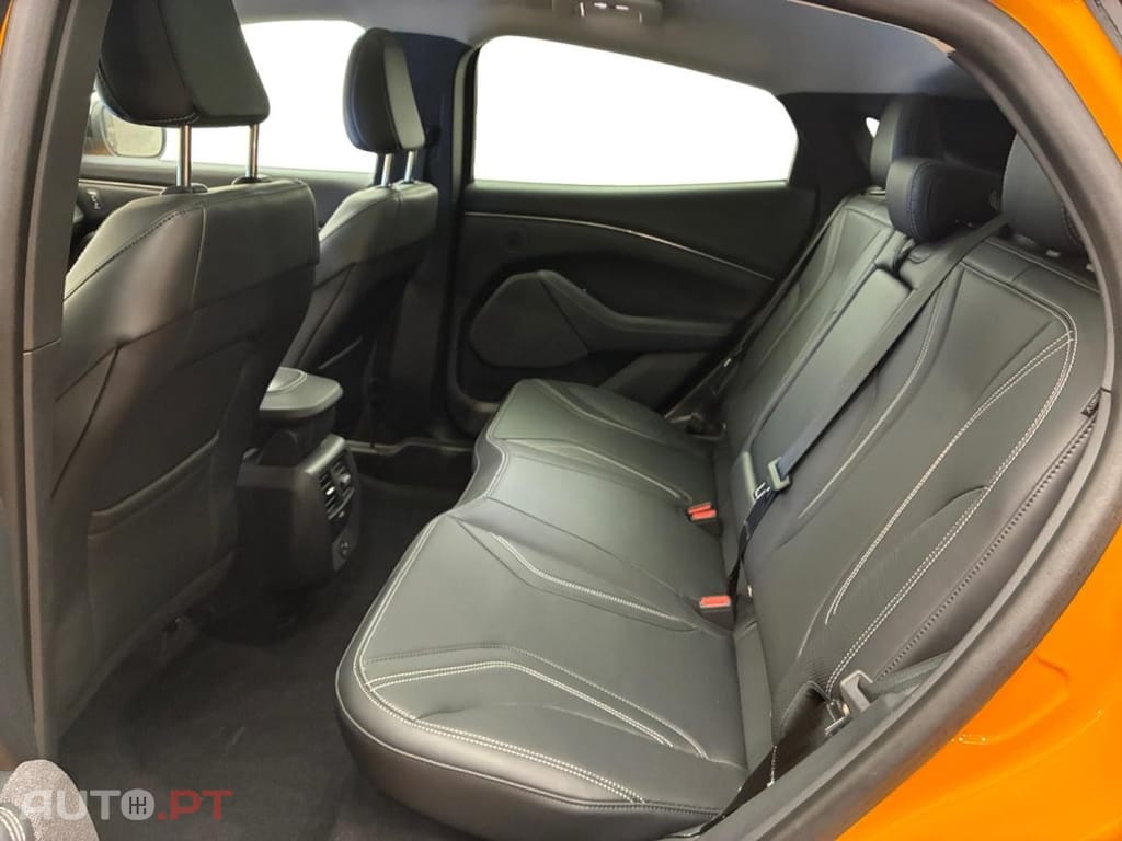 Ford Mustang Mach-E Standard Range