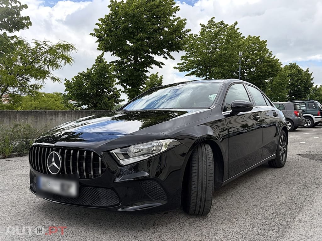Mercedes-Benz A 180 d limousine 88000kms