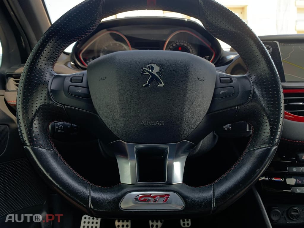 Peugeot 208 1.6 THP GTi