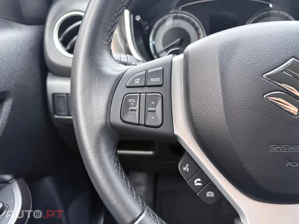 Suzuki Vitara 1.5L AGS GLX Strong Hybrid