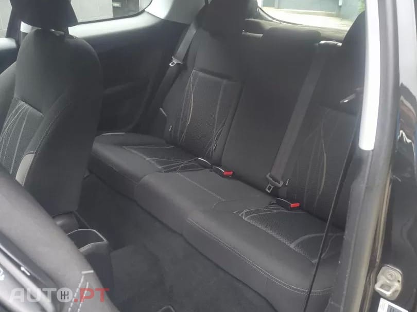 Peugeot 208 1.4 HDi Active