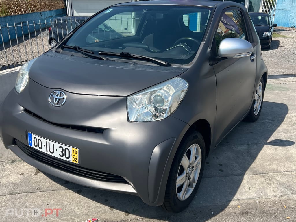 Toyota iQ 1.0 VVT-i