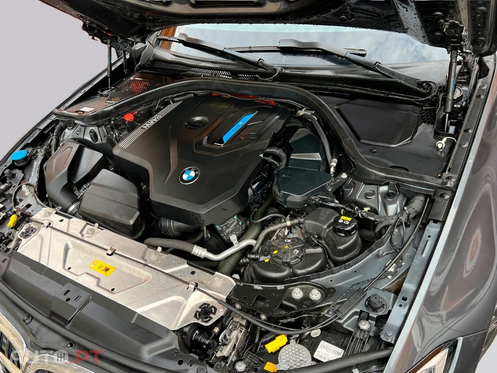 BMW 330 X DRIVE Pack M 