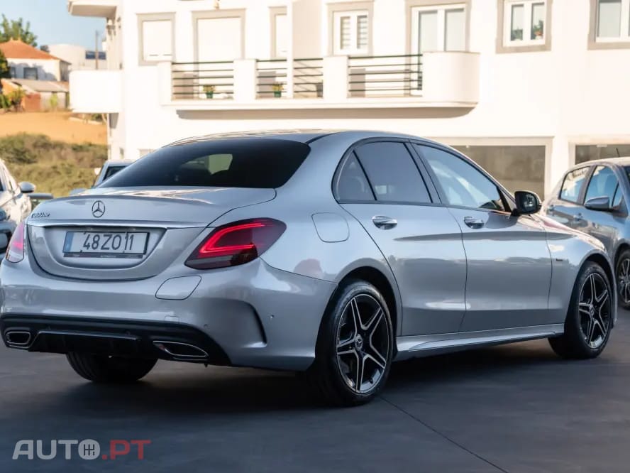 Mercedes-Benz C 300 de AMG Line
